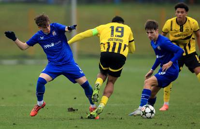 Dinamo U19 - Borussia 0-0: 'Modri' moraju prihvatiti bod nakon dominacije u Zaprešiću...