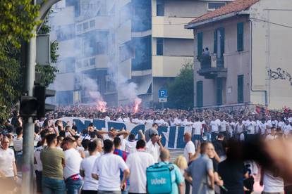 Split: Povorka Torcide prema Poljudu