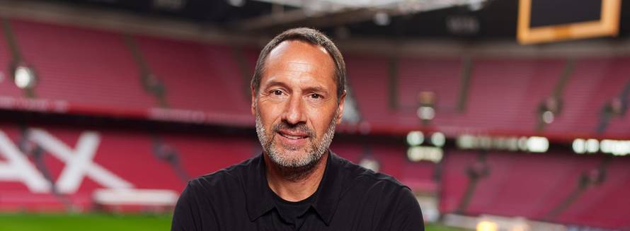 Tragična priča novog trenera Ajaxa: 'Bio sam na sprovodu supruge kad su me nazvali...'