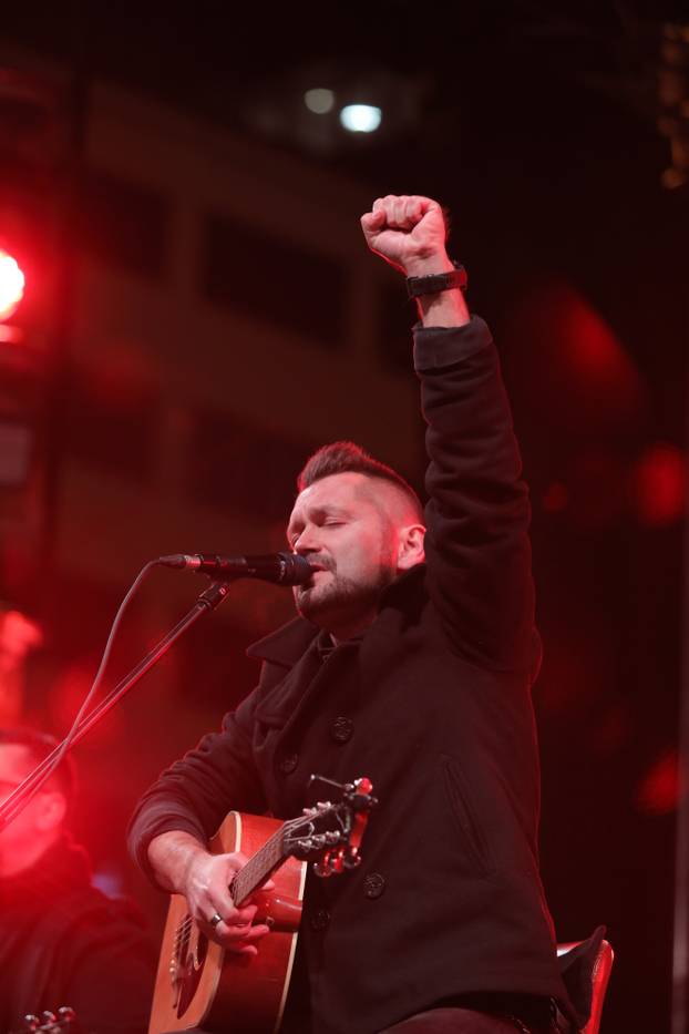 Zagreb: Koncert Želim život, zaklade Ana Rukavina na glavnom gradskom trgu