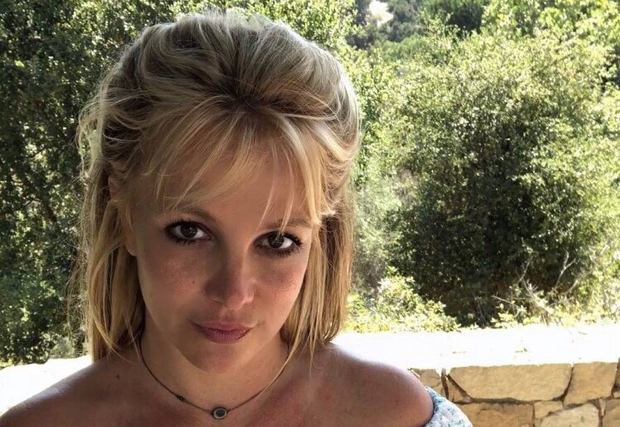 Nakon šest godina Britney se vratila na scenu: Objavljen je njezin duet s Eltonom Johnom