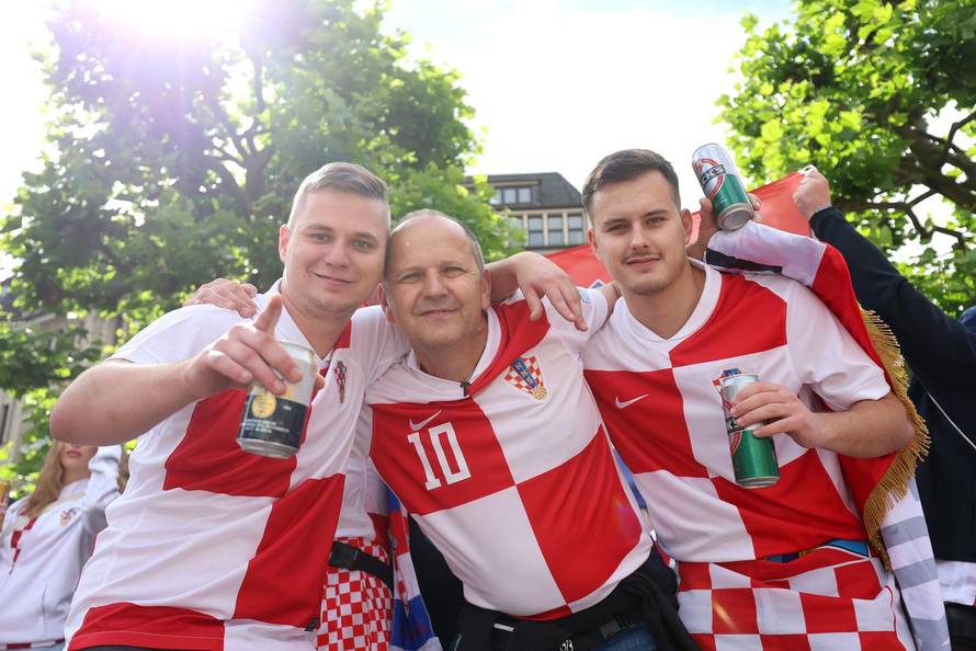 Hamburg: Navijači se okupljaju u središtu grada