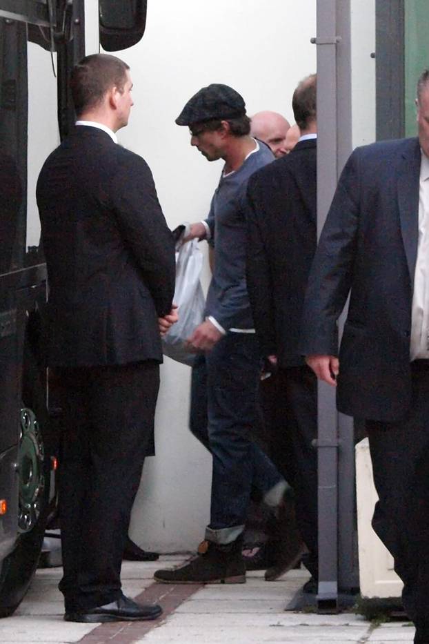 ARHIVA - 2011. Zagreb: Pjeva?ica Britney Spears u pratnji de?ka izlazi iz hotela Westin 