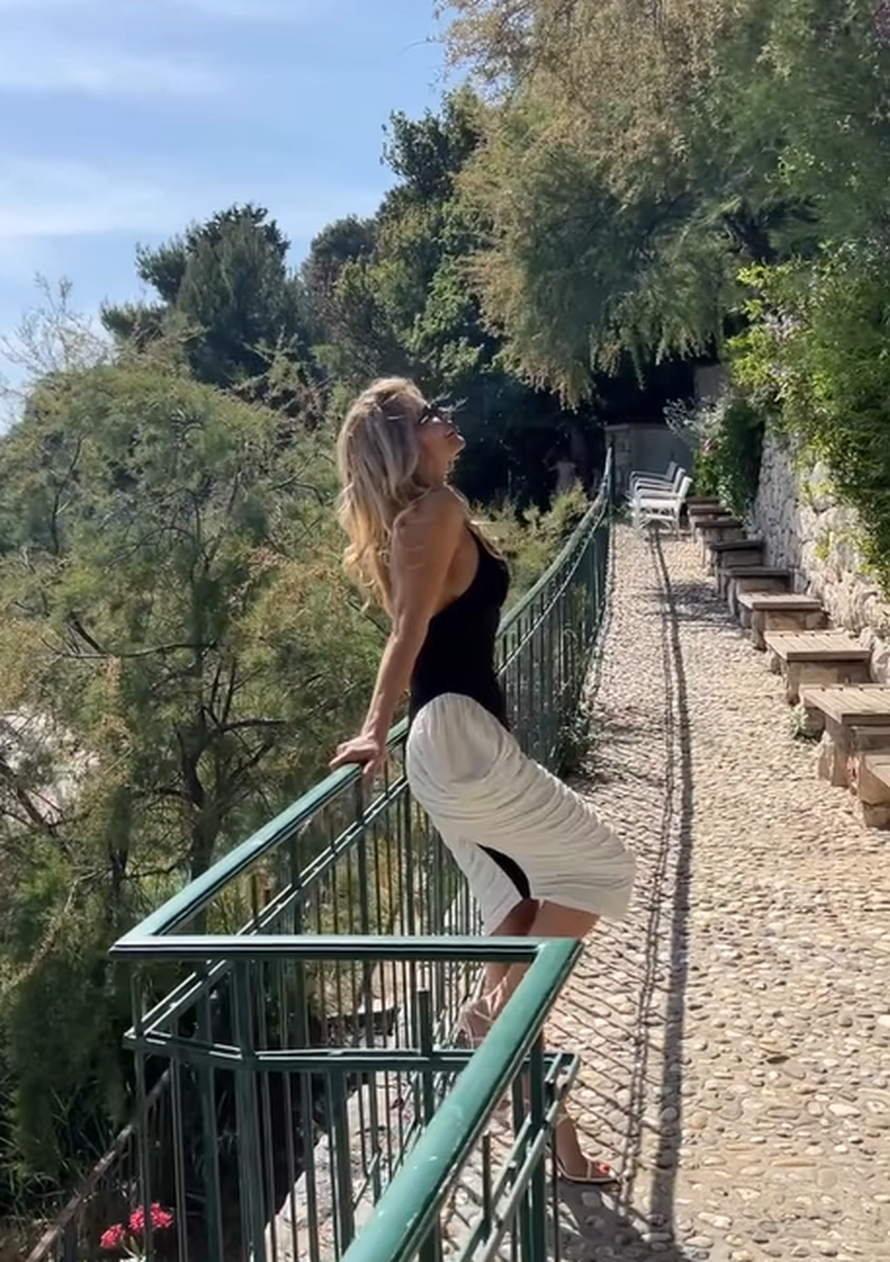 Mama Renata veseli se proljeću u novoj haljini: 'Slatki svibanj!'