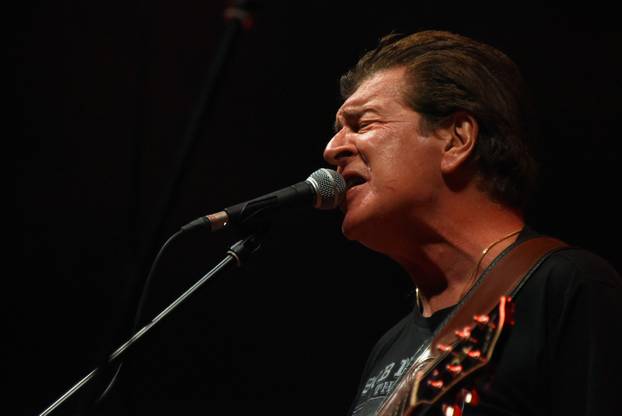 Pula: Bajaga opet oduševio publiku u Puli