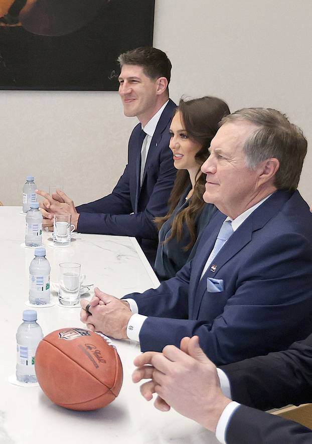 Zagreb: Plenković primio hrvatsko-američkog NFL trenera Billa Belichicka
