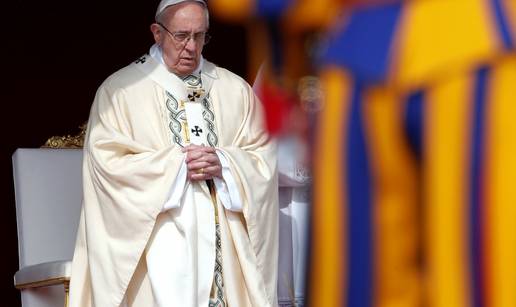 Papa kre&cacute;e na  azijsku turneju,  obi&cacute;i &cacute;e Mjanmar i Banglade&scaron;