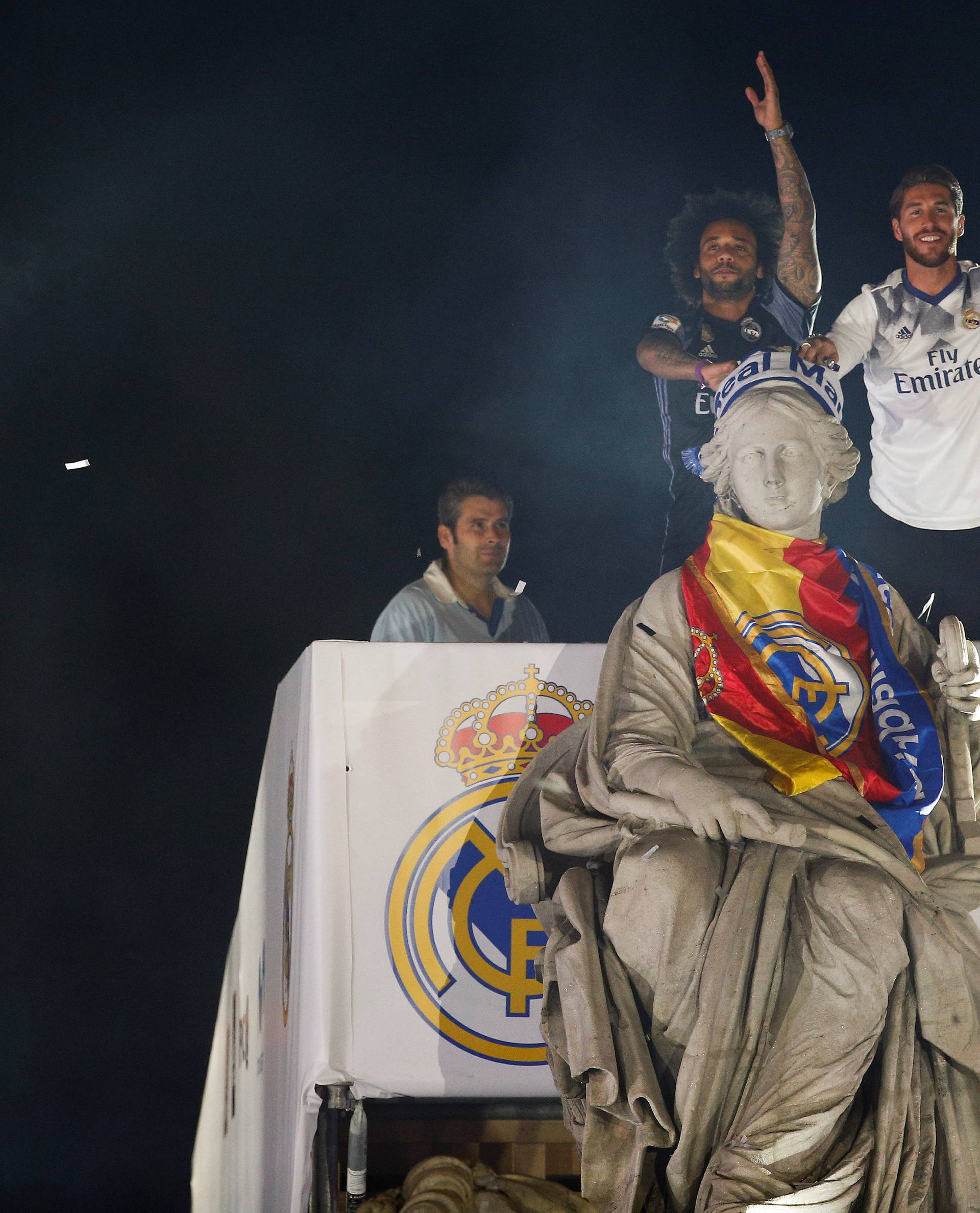Soccer Football - Real Madrid players celebrate winning La Liga title - Spanish La Liga Santander - Madrid