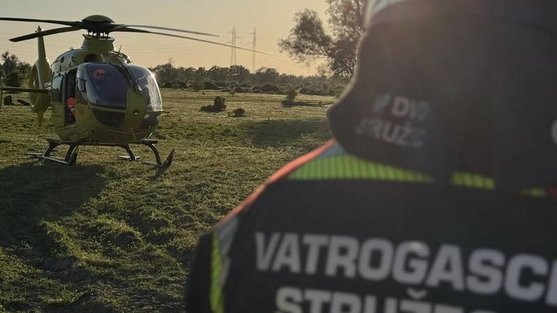 KOLONA 15 KM Detalji nesreće na A3: Vatrogasci pronašli auto u kanalu. Dvoje ozlijeđenih!