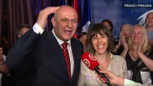 Kolakušić izgubio pa izvrijeđao glasače i predstavio ženu: 'Sram vas bilo! A ovo je prva dama...'