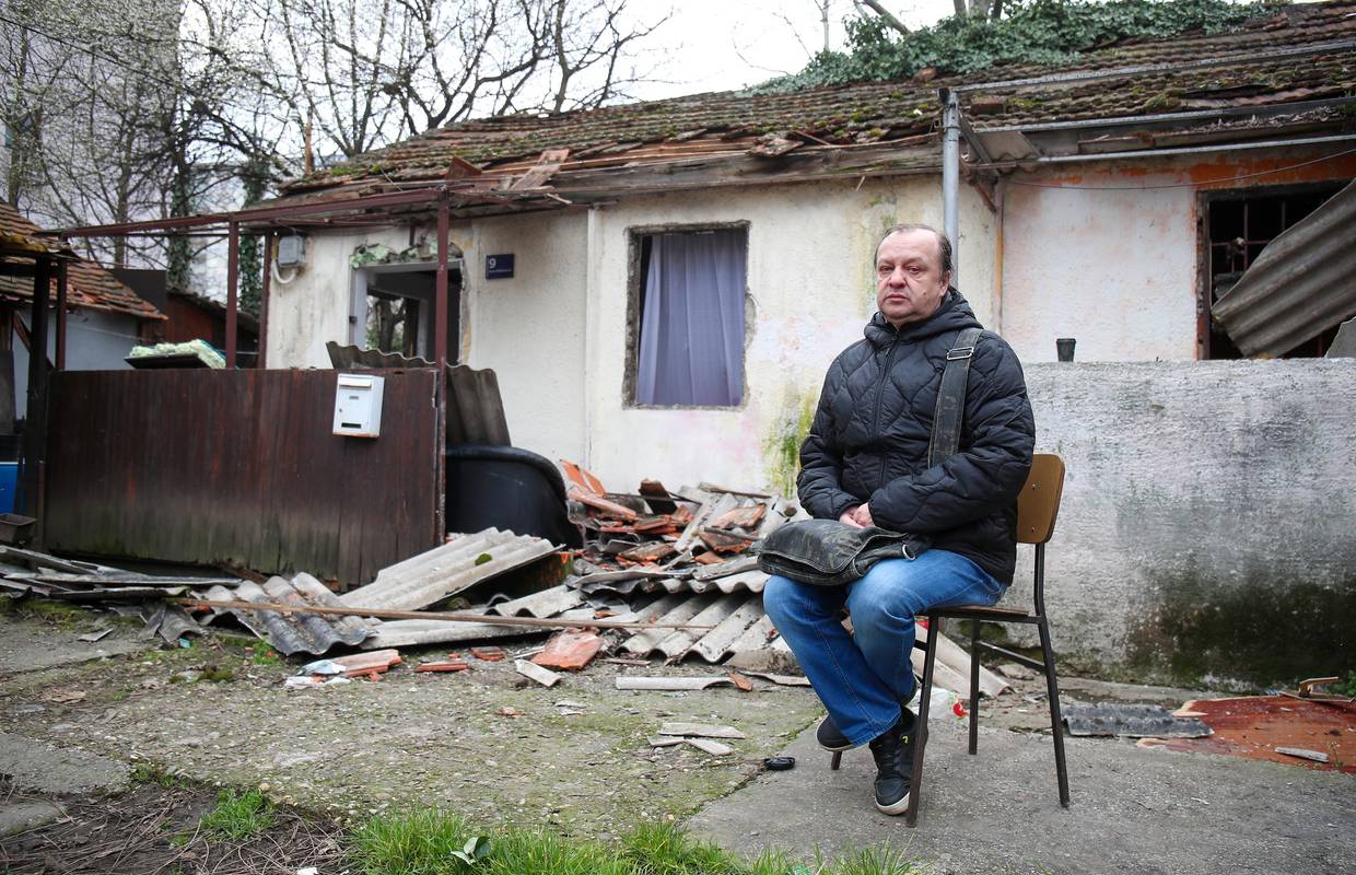 'Zabunom su mi srušili kuću dok sam bio kod doktora!'. Vlasnik tvrtke: 'Nismo mu je mi srušili'