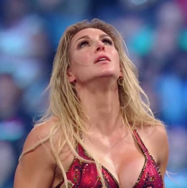 'Umjetne grudi su mi procurile, otrovala sam se tim silikonima'