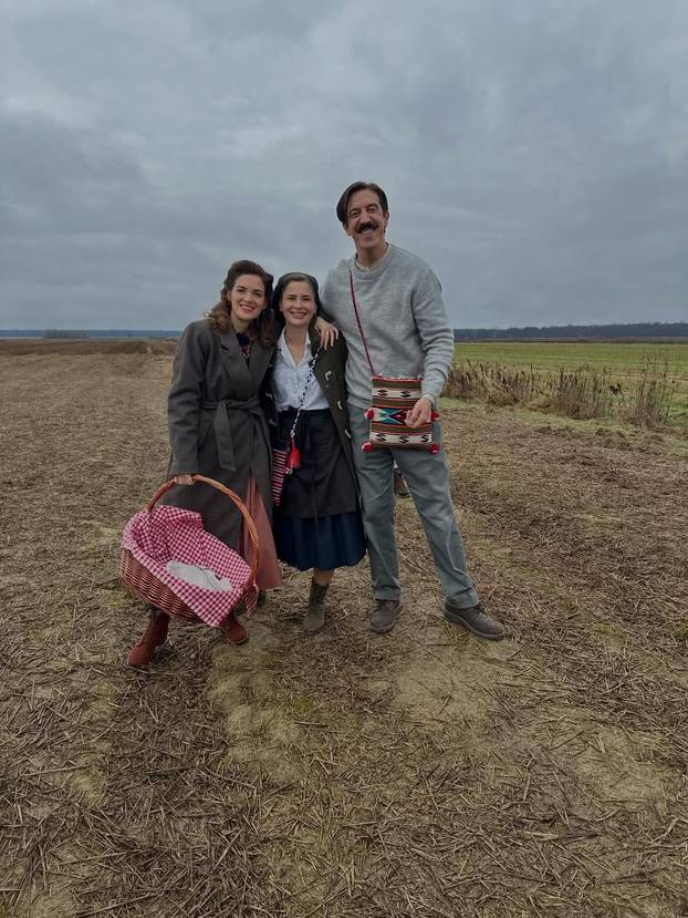 Teodora provela fanove kroz tajne kulise snimanja 'Divljih pčela': Ovako izgleda snimanje