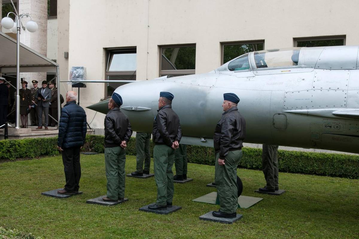 Perešinov MiG-21 ispred MORH-a do Dana državnosti