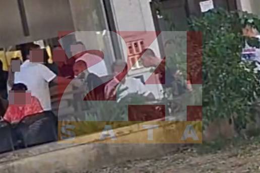 SKANDALOZNA SNIMKA 'Huligan je pljunuo Hajdukovog Kalika! Urlao je da &cacute;e&nbsp;mu&nbsp;izbiti&nbsp;zube'