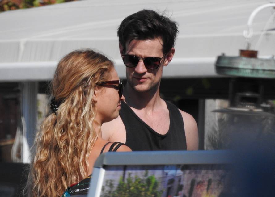 Na Visu je i 'Dr. Who': Zvijezde uživaju na suncu s bližnjima