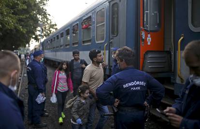 Mađarska prema Hrvatskoj zatvara željezničke prijelaze
