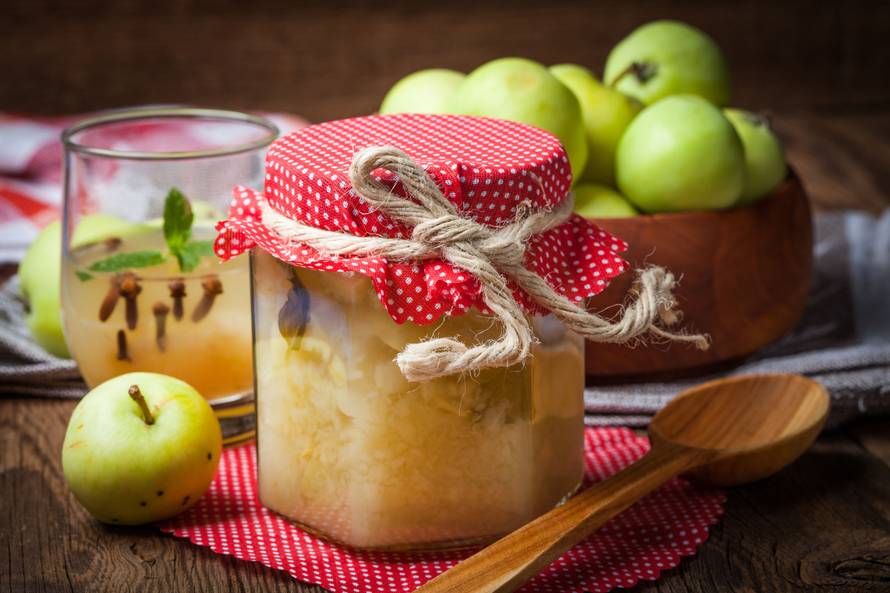 25 recepata za zdrave domaće kompote s medom - prefini su