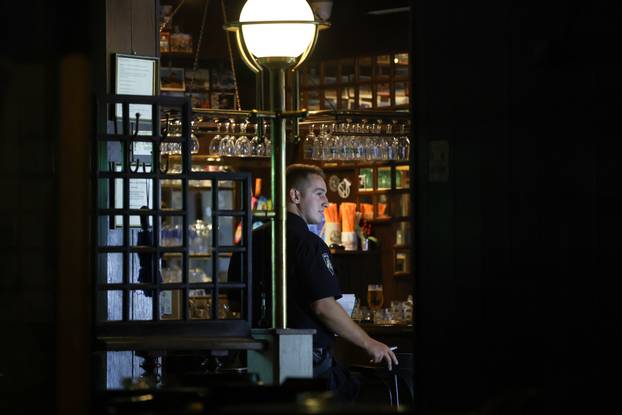 Zagreb: Policijski očevid u ugostiteljskom objektu u ulici Hrvatskog sokola