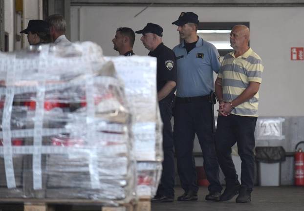 Zagreb: Privođenje  uhićenih u Hrvatskim šumama u akciji USKOK-a