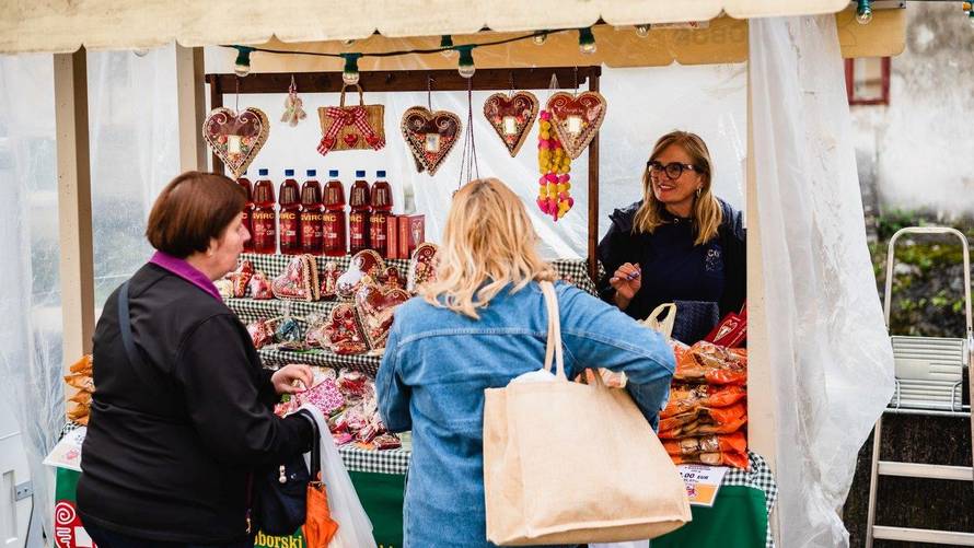 Samobor Craft Festival: Obrtnici pripremili hranu, radionice...