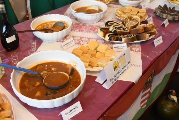 Grubišno Polje: Otvoren dvodnevni 19. Gospodarski sajam sira, meda i vrganja