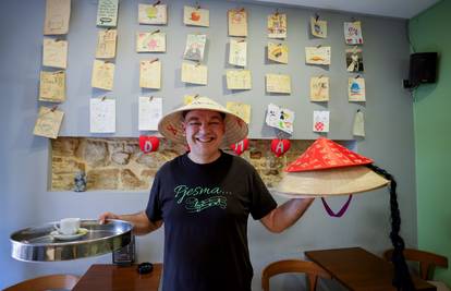 Zadarski kolekcionar: Kod mene u kafiću se kava pije sa šeširom