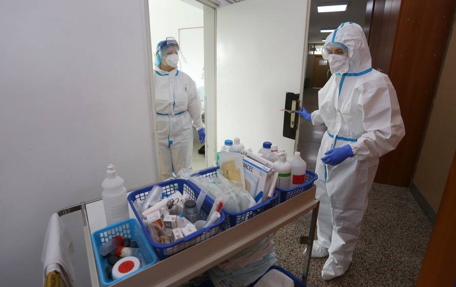 Kapaciteti covid odjela karlovačke bolnice popunjeni, na respir