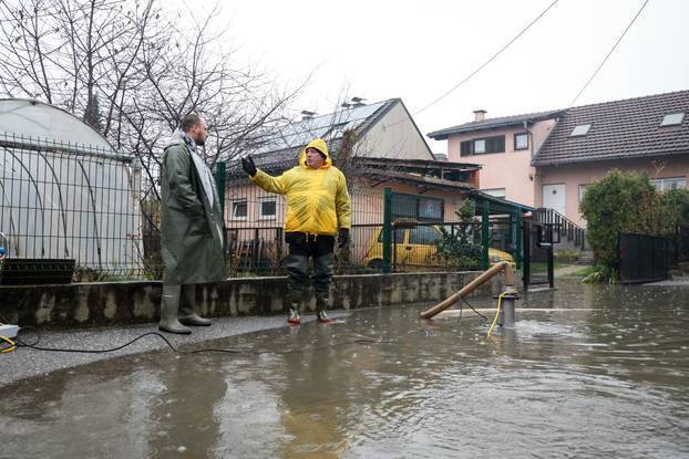 Zagreb: Poplavljena Horvatova ulica u naselju Sveta Klara