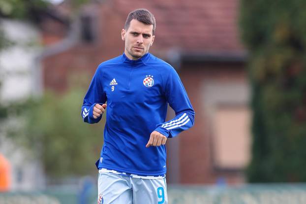 Ferdinandovac: Zagrijavanje prije početka utakmice Ferdinandovac - Dinamo