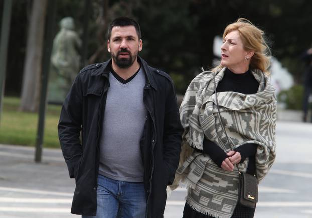 Split: Posljednji ispra?aj karikaturista Davora Štambuka na groblju Lovrinac