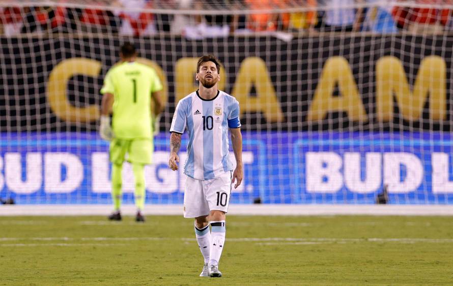 Soccer: 2016 Copa America Centenario-Argentina at Chile