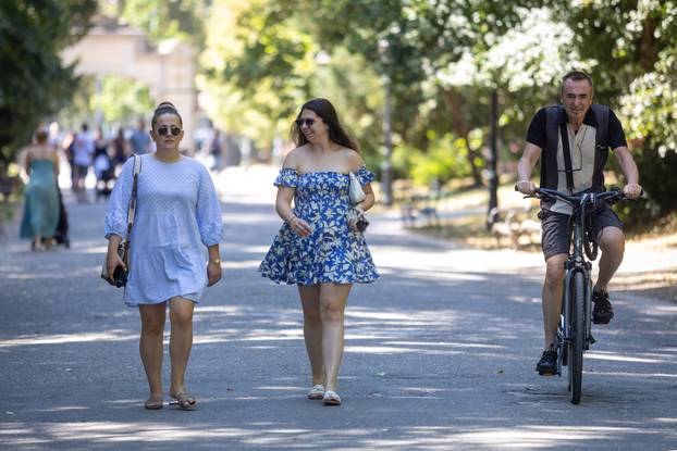 Zagreb: Ljetni dan u parku Maksimir