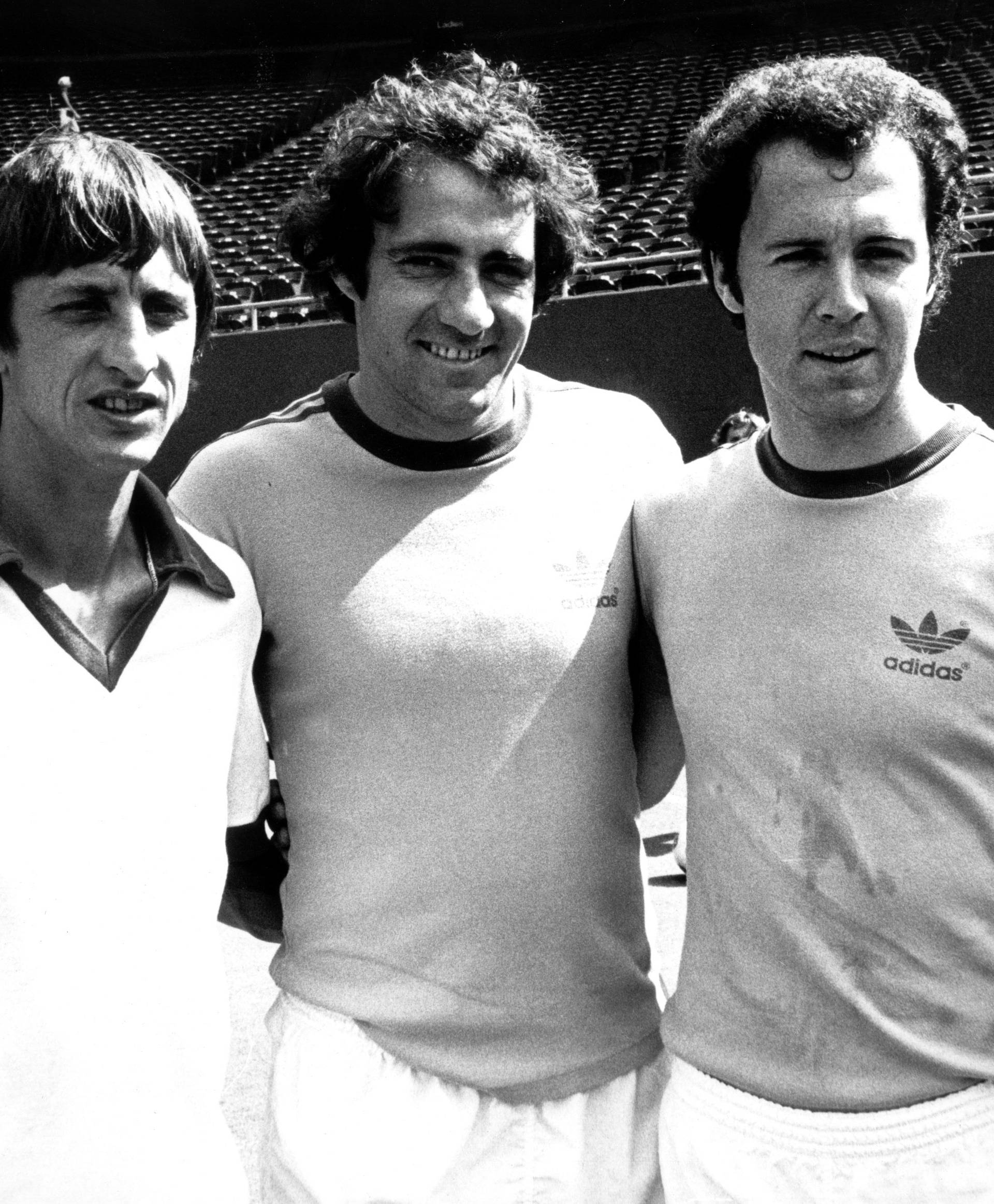 Football: Franz Beckenbauer and Johan Cruyff at Cosmos