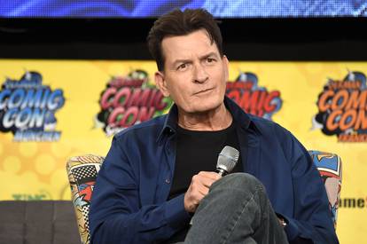 FOTO Danju fin, noću k'o Charlie Sheen: S više od 5000 žena je spavao, a na kraju dobio i HIV...