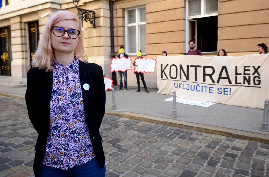 'Prodajemo pomorsko dobro na 99 godina po hitnom postupku'