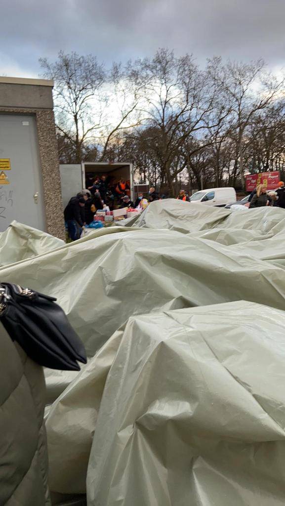 Čudo! Hrvatica u Frankfurtu tražila jedan kombi, a ljudi su skupili 60 tona u dva šlepera