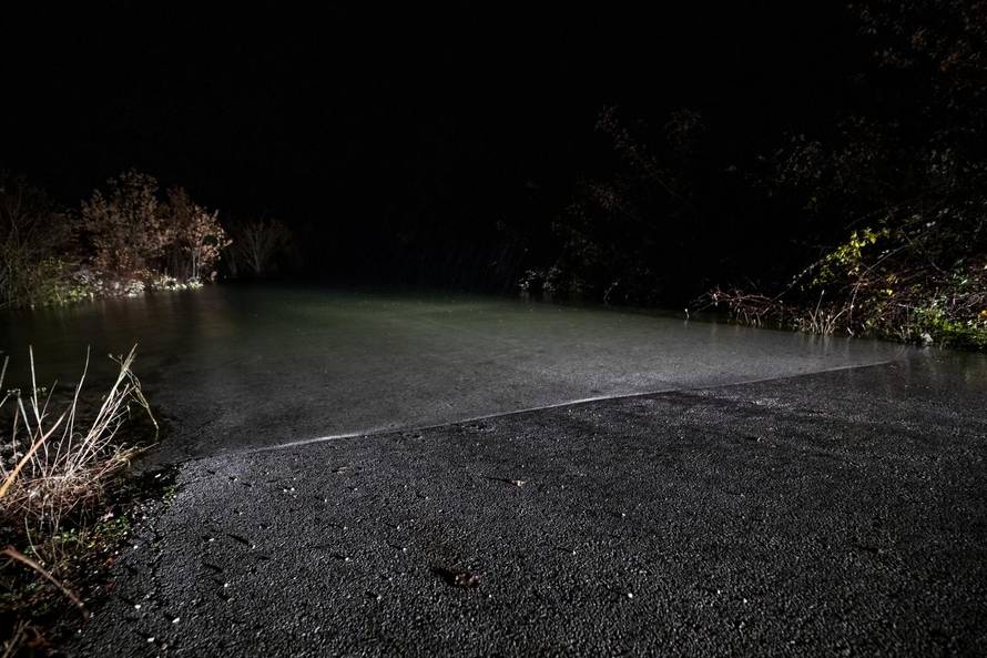 Vrgorac: Poplavljene prilazne ceste pojedinih sela