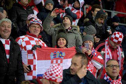 Riga: Atmosfera na stadionu tijekom utakmice između Latvije i Hrvatske