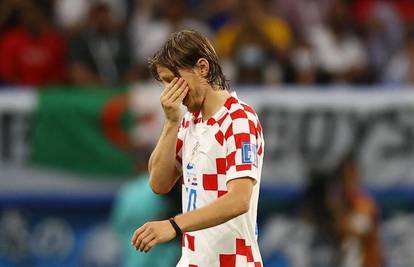 FOTO Modrić u suzama izašao s terena, Dalić uveo pa izvadio Budimira iz igre protiv Japana