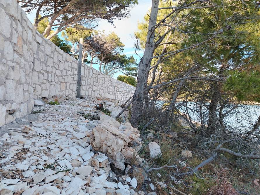 VELIKA GALERIJA Uz Pripuza sad i drugi dižu zidove na Murteru: 'Uništavanje se dalje nastavlja'