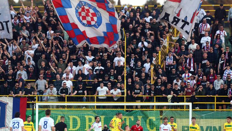 Navijači Hajduka: Kako se lijepo igra kad je za ništa. Livaja je car