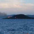 Nakon bakljade za Vatrene na otoku Galešnjaku buknuo požar