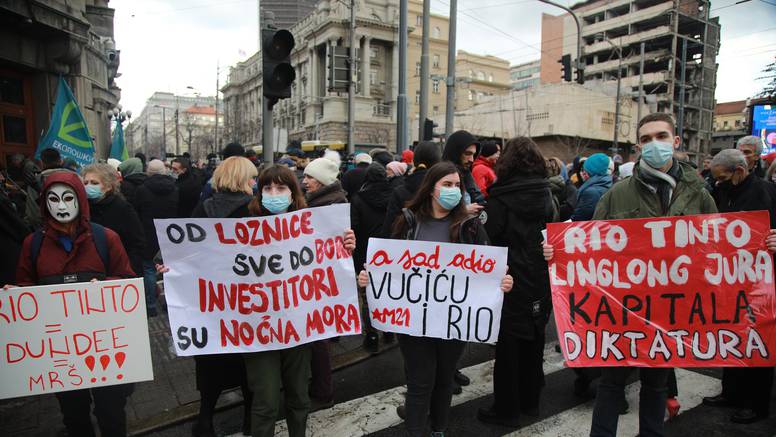 Tvrtka Rio Tinto zbog masovnih prosvjeda u Srbiji privremeno će obustaviti projekt rudnika litija