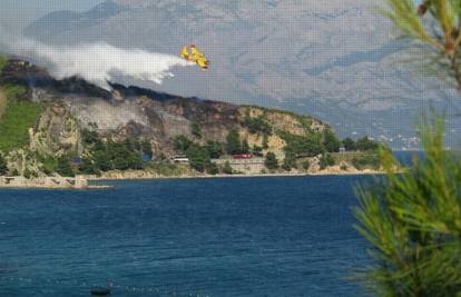 Sva tri požara u Dalmaciji vatrogasci su lokalizirali