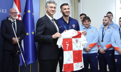 VIDEO Futsala&scaron;i kod Plenkovi&cacute;a: 'Svaki tjedan do&ccaron;ek jedan!'