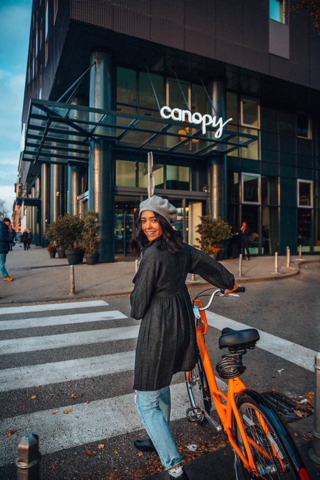 Glavni ulaz u hotel Canopy by Hilton Zagreb