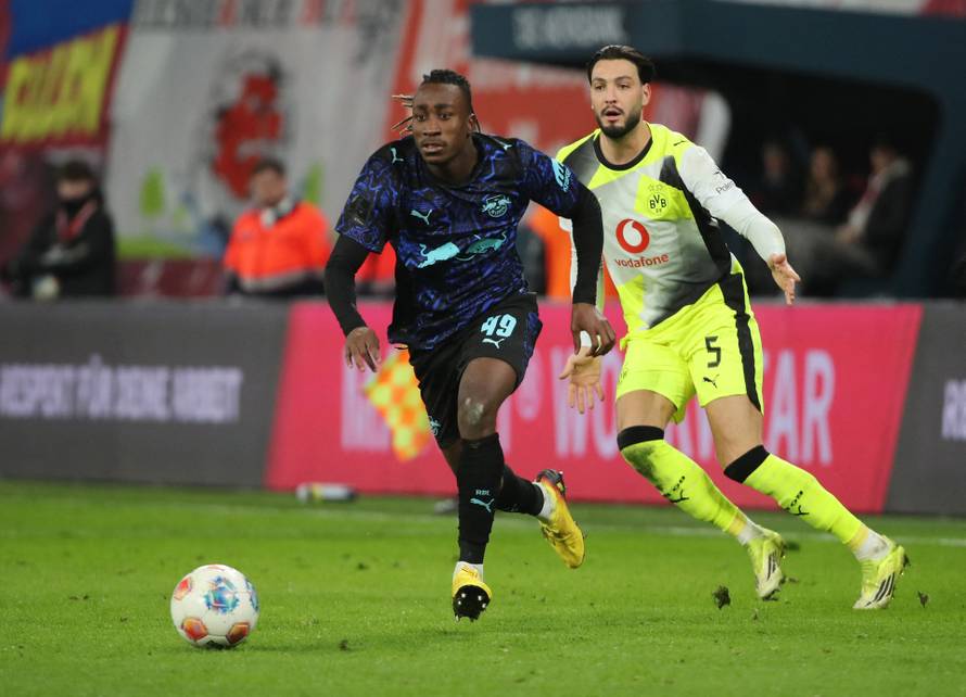 Bundesliga - RB Leipzig v Borussia Dortmund