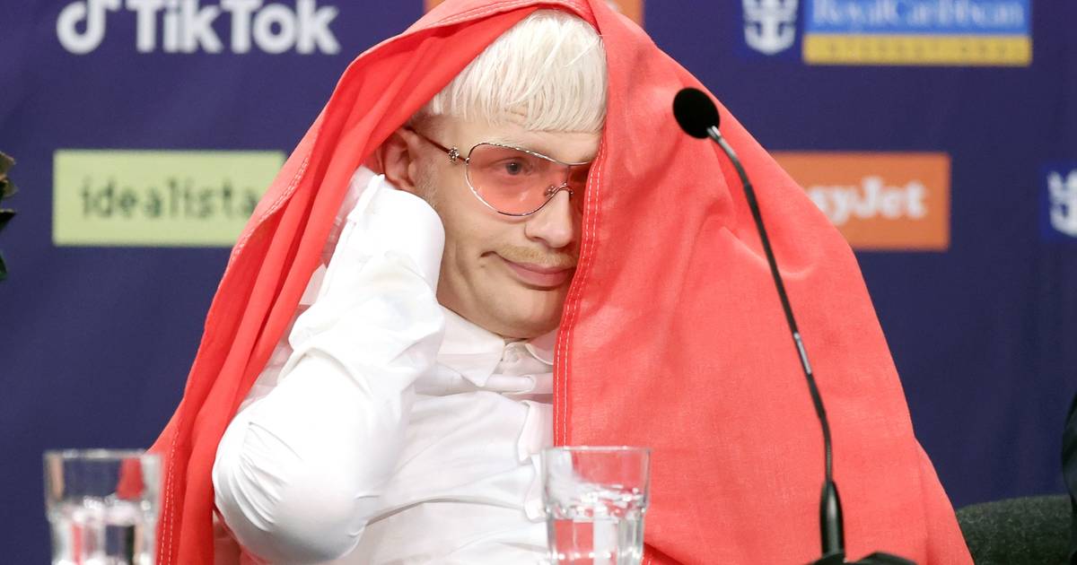 Drame uoči Eurovizije: Iskočio Kleinov zaboravljeni video, Vikman mora 'pokriti guzu'... | 24sata