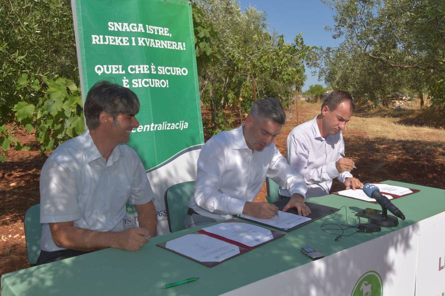 IDS, PGS i RI u masliniku su potpisali koalicijski sporazum